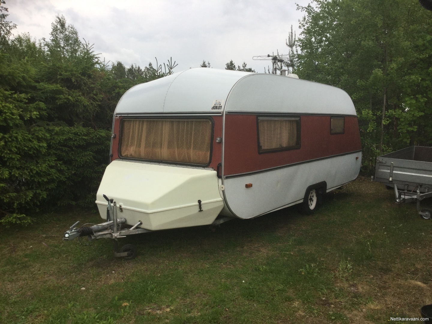 SMV 520 525 1984 - Matkailuvaunu - Nettikaravaani